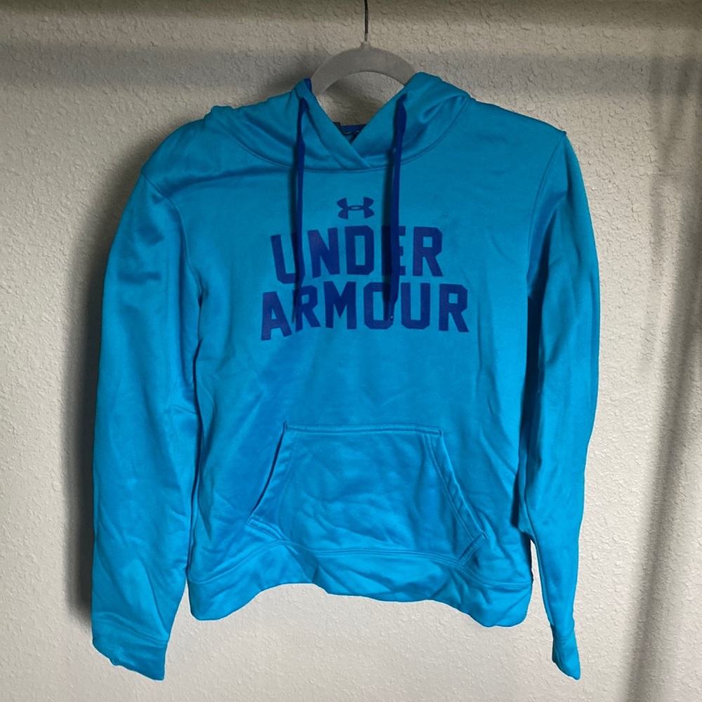 Women’s Under Armor sweatshirt